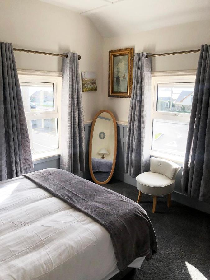 Westend Bar & Restaurant Fenit Buitenkant foto