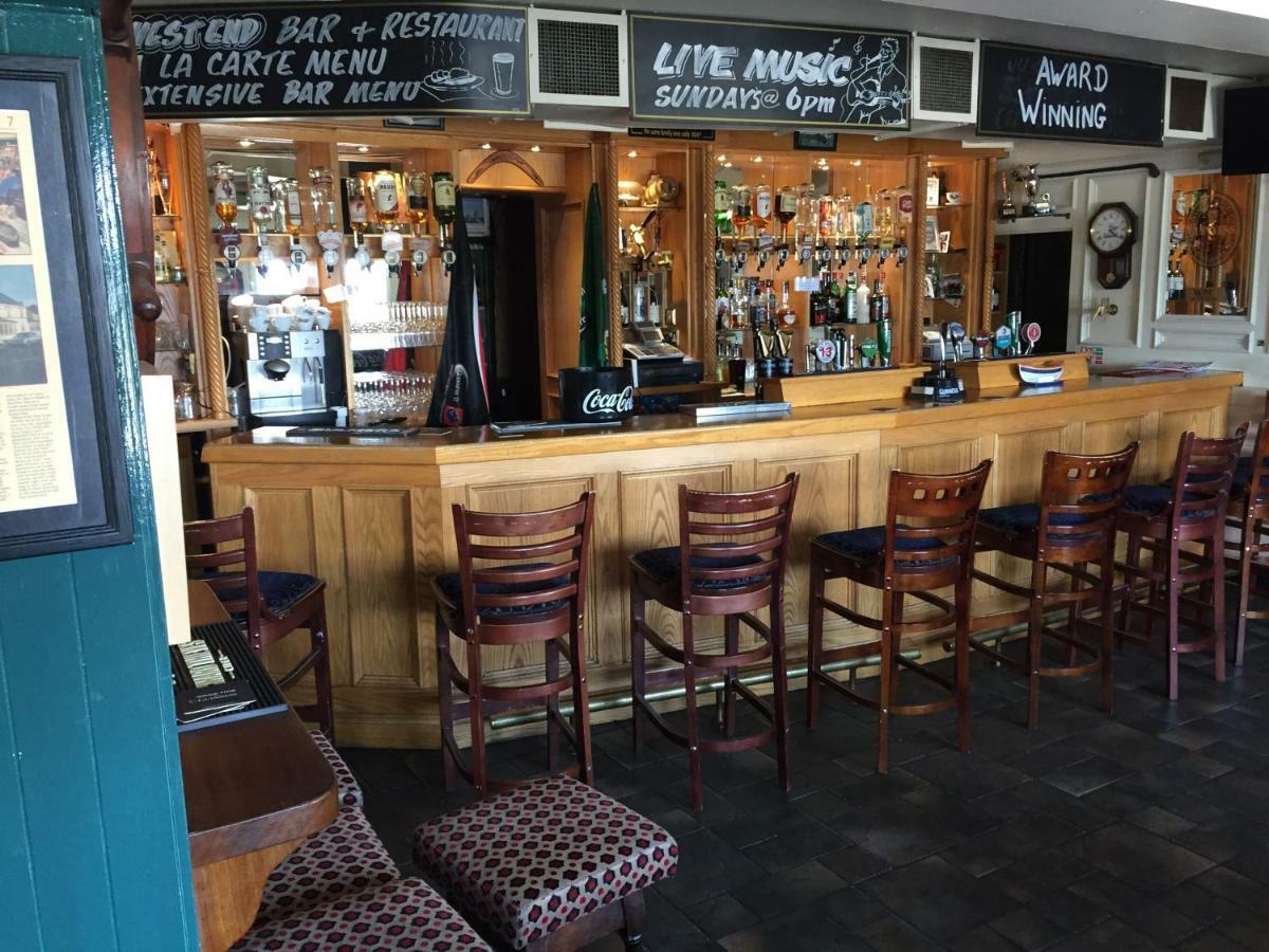Westend Bar & Restaurant Fenit Buitenkant foto